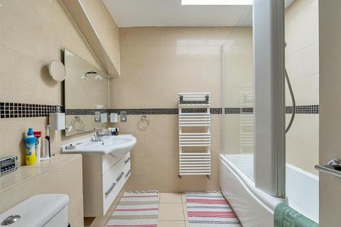 1 Bembridge Close, London, NW6 7YF