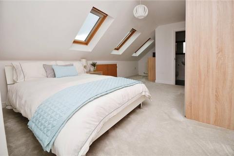 3 bedroom apartment for sale, Florey Gardens, Buckinghamshire HP20