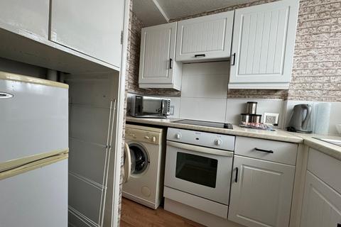 1 bedroom flat for sale, Redlands Lane, Hampshire PO14