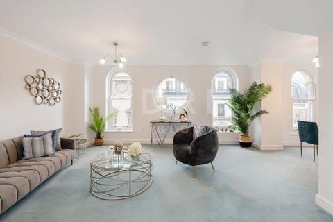 2 bedroom apartment for sale, Garrick Street, London, WC2E