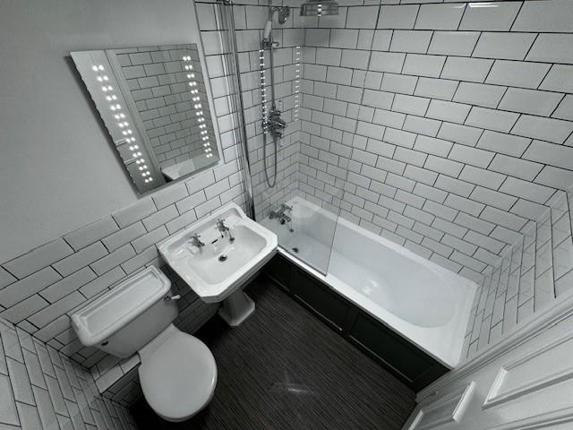 Bathroom one.jpg