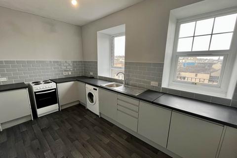 2 bedroom flat to rent, 7 3/R Clepington Street, Dundee,