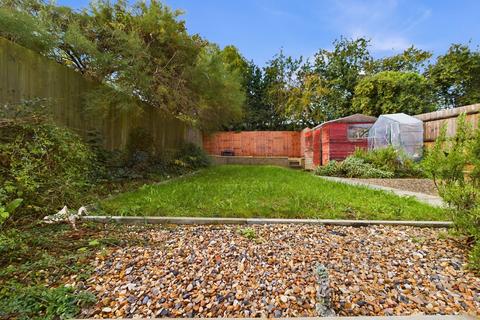 98 Bickerstaffes Road, Towcester, NN12 6EQ