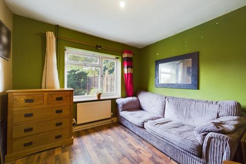 98 Bickerstaffes Road, Towcester, NN12 6EQ