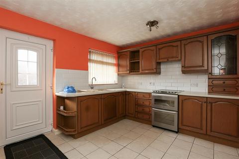 2 bedroom semi-detached bungalow for sale, The Poppins, Leicester, LE4