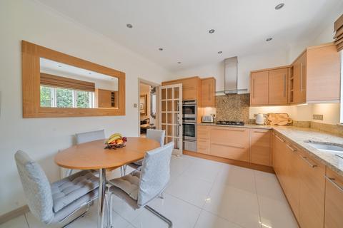 4 bedroom detached house for sale, Rosslyn Park, Weybridge, KT13