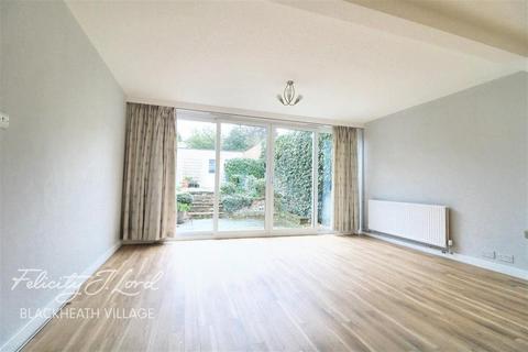 3 bedroom end of terrace house to rent, Morden Road Mews, SE3