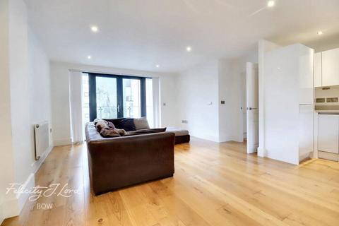 2 bedroom flat to rent, Bow Common Lane, LONDON