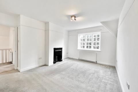 3 bedroom semi-detached house to rent, London NW11