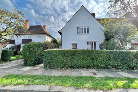 3 bedroom semi-detached house to rent, London NW11