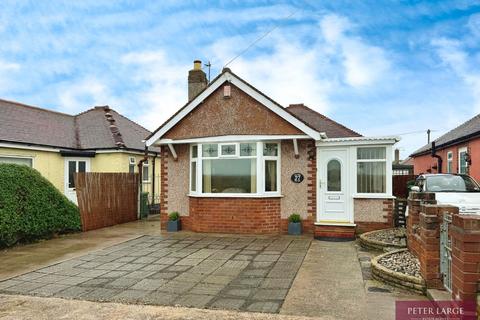 2 bedroom detached bungalow for sale, 27 Hilton Drive, Rhyl, Denbighshire LL18 3BE