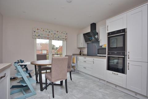 4 bedroom terraced house for sale, Shorncliffe Road, Folkestone, CT20