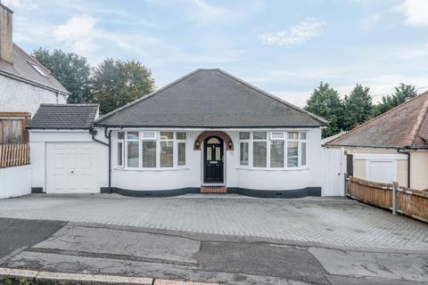 2 bedroom detached house for sale, Waverley Avenue, Kenley CR8