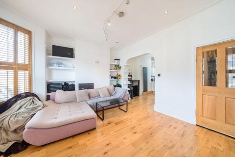 2 bedroom maisonette for sale, Keston Road, Peckham, London