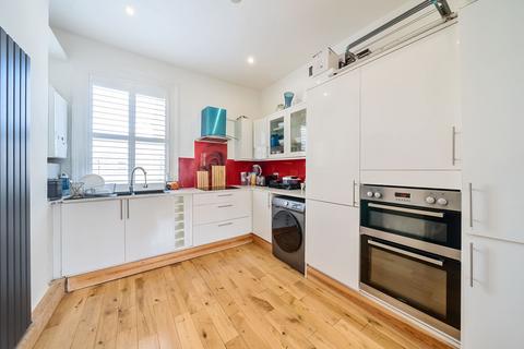 2 bedroom maisonette for sale, Keston Road, Peckham, London