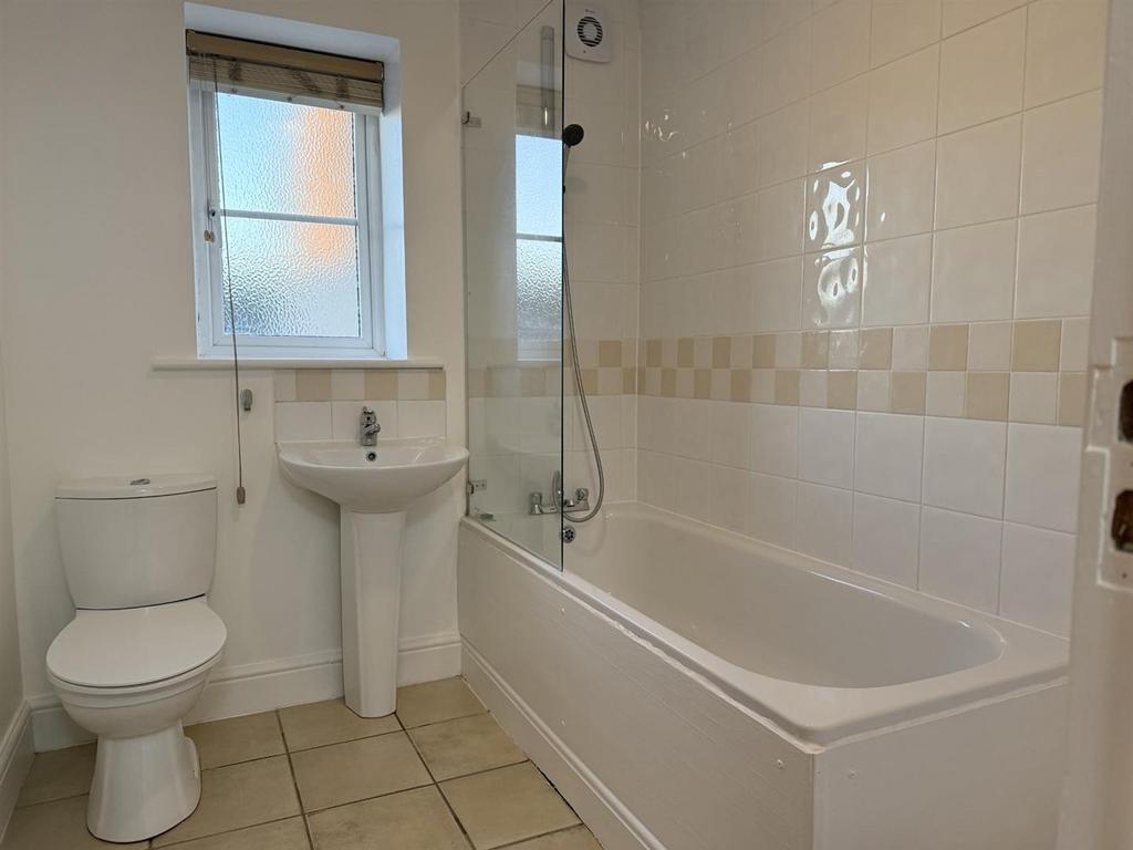 Bathroon.jpg