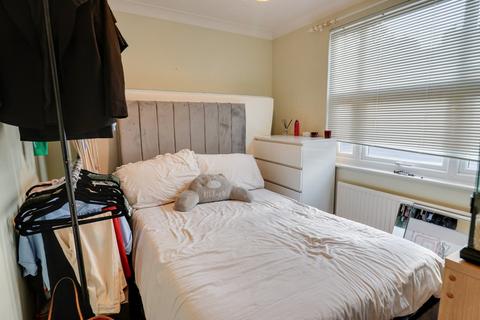 8 Cowlins, Harlow, CM17 0FZ