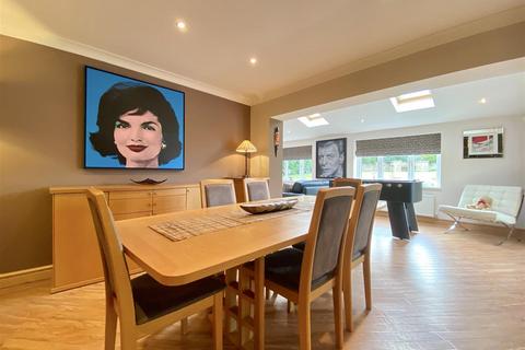 4 bedroom detached house to rent, Walseker Lane, Woodall, Sheffield