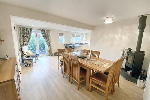 24 Lime Tree Mead, Tiverton, EX16 4PX