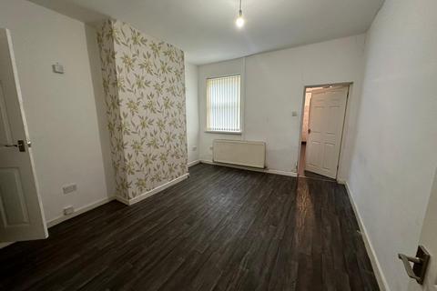 2 bedroom terraced house to rent, Church Street, Tipton DY4