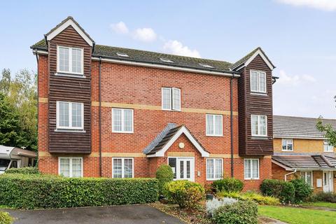 2 bedroom flat for sale, Alfred Gardens, Andover, SP10 4NX