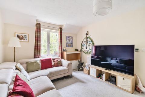 2 bedroom flat for sale, Alfred Gardens, Andover, SP10 4NX