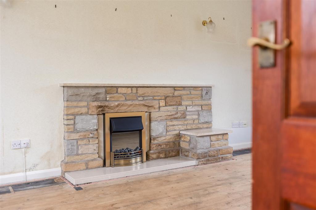 Stonecroft Sitting Room-3.jpg