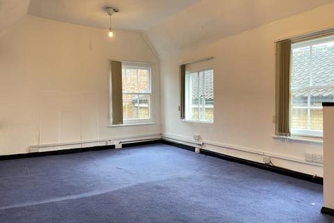 Property to rent, Parliament Square, Hertford SG14