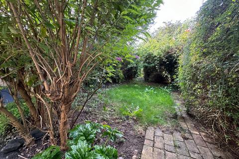 15 Cornwall Road, Walmer, Deal, CT14 7SB