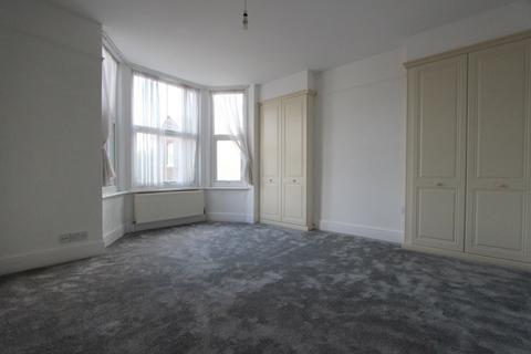15 Cornwall Road, Walmer, Deal, CT14 7SB