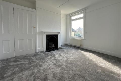 15 Cornwall Road, Walmer, Deal, CT14 7SB