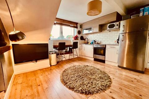 2 bedroom flat for sale, Church Road, Moseley B13