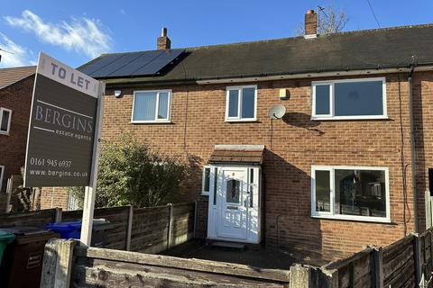 3 bedroom terraced house to rent, Manchester, Manchester M22