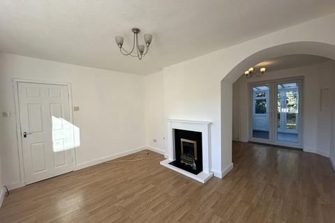 3 bedroom terraced house to rent, Manchester, Manchester M22