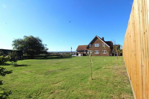 4 bedroom detached house for sale, Eastchurch Road, Eastchurch, Sheerness