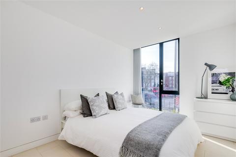 3 bedroom apartment to rent, Latitude House, London NW1