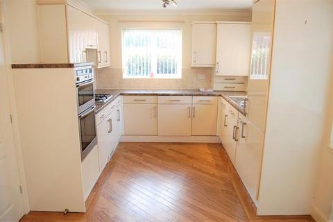 4 bedroom detached house to rent, Ripley Grove, Dudley