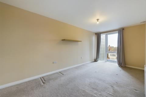 2 bedroom flat to rent, Saxon House, Wallington, Surrey