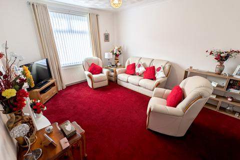 2 bedroom flat for sale, Manse Road, Kilsyth G65