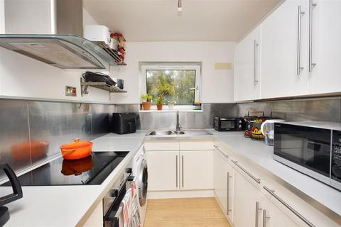 1 bedroom flat for sale, Arundel Road, Eastbourne