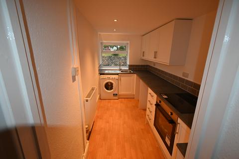 2 bedroom flat to rent, Church Street, Sidford EX10