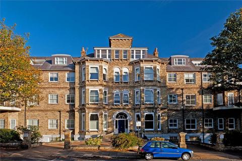 2 bedroom flat to rent, 2 Eaton Gardens, Hove BN3