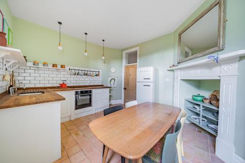 3 bedroom flat for sale, Crouch Hill, Crouch End