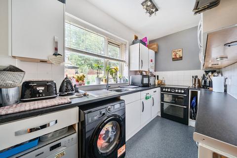 3 bedroom end of terrace house for sale, Downderry Road, Bromley