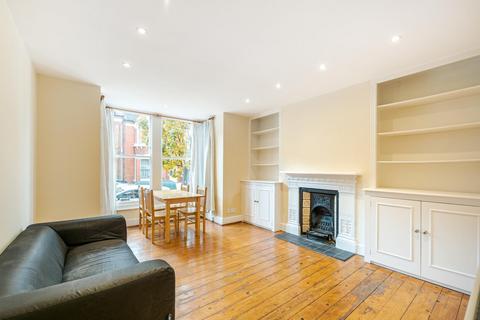 3 bedroom flat to rent, Killyon Road, London SW8