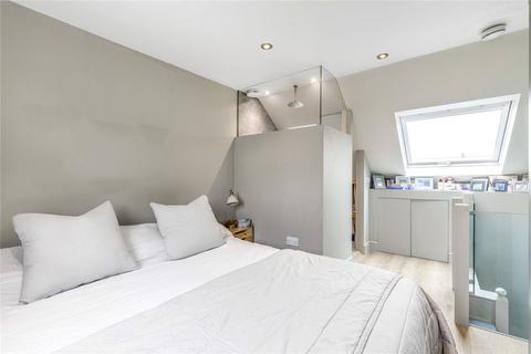 85 Railway Road, Teddington, TW11 8RZ