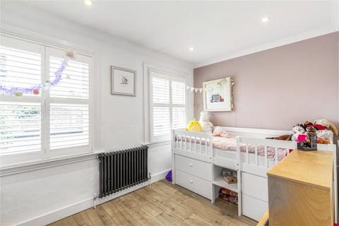 85 Railway Road, Teddington, TW11 8RZ