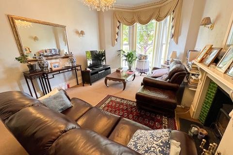 48 Bampfylde Road, Torquay, TQ2 5AY