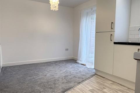 2a Fir Tree Avenue, Oldham, OL8 2SR