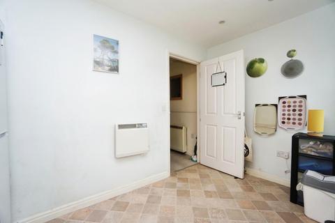 2 bedroom flat for sale, St. Francis Close, Sheffield, S10